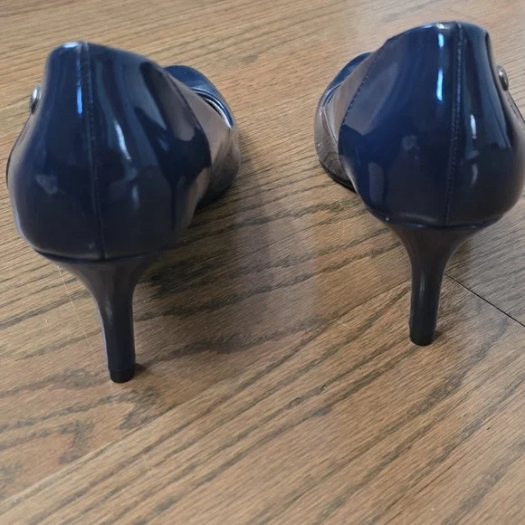 Life Stride Navy Patent Leather Heels - Picture 5 of 6